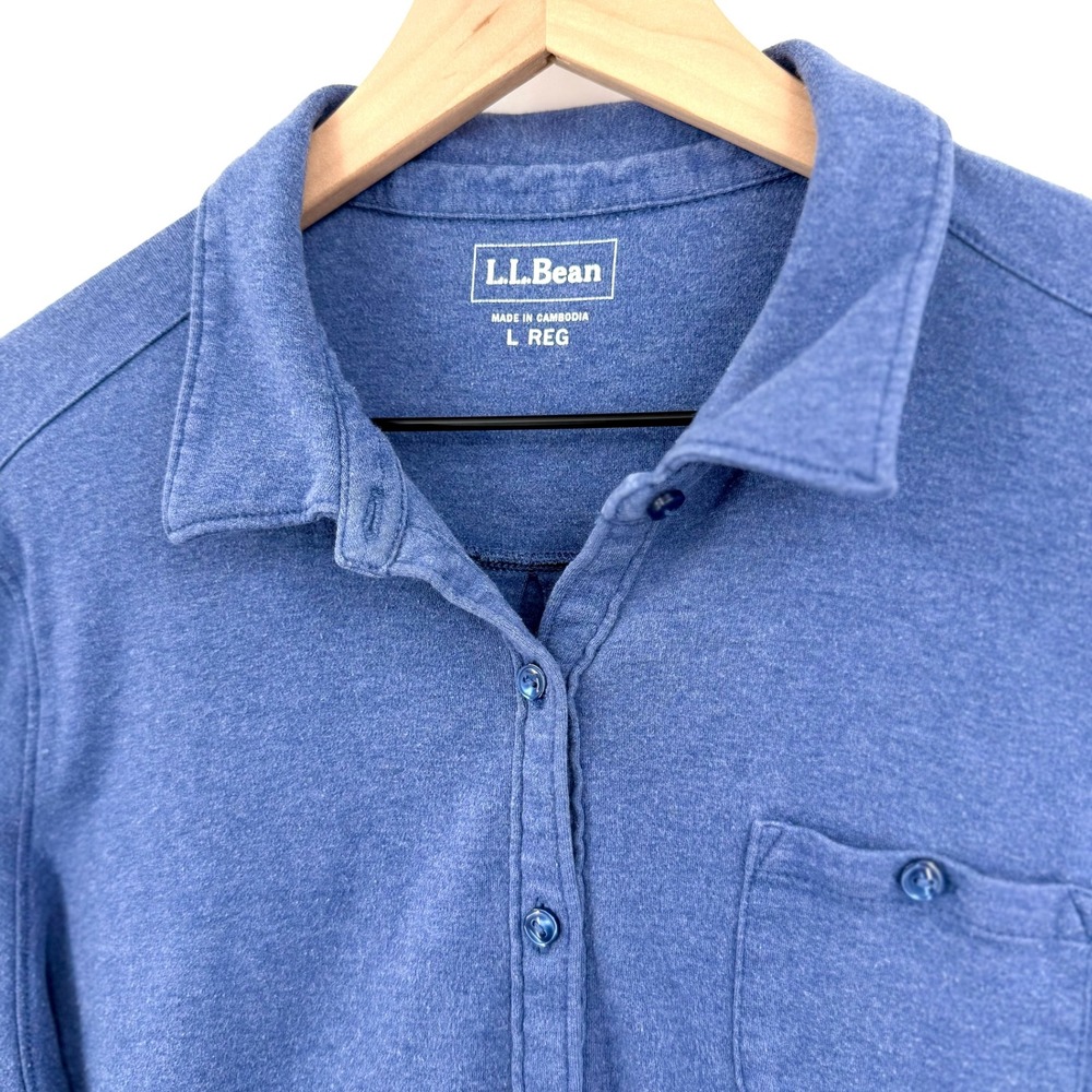 L.L. Bean Button Down Shirt Womens Large Blue Excellent Long Sleeve Knit Top